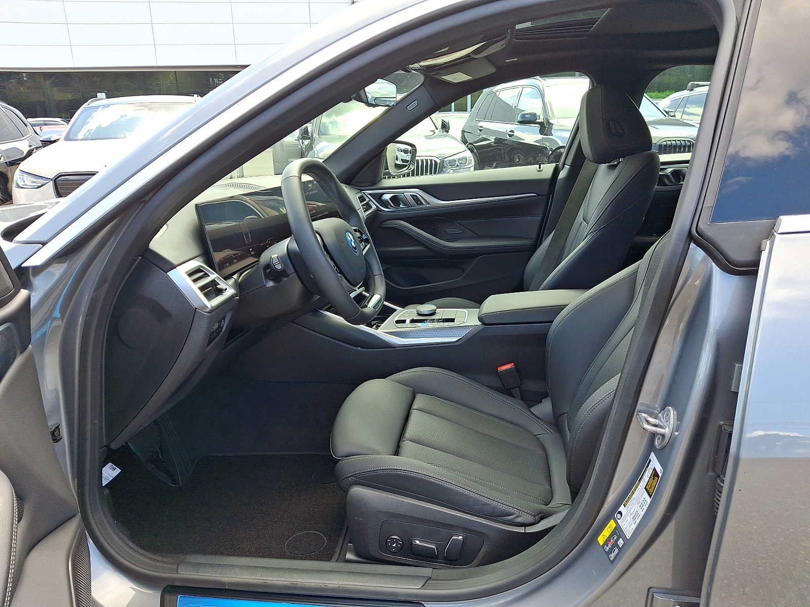 Used 2025 BMW i4 xDrive40i w/ Parking Assistance Package AWD/4WD image 14