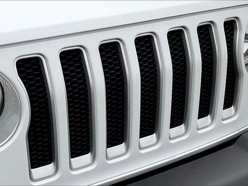 Certified 2021 Jeep Wrangler Unlimited Sahara image 25