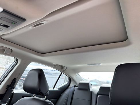 Used 2023 Nissan Altima 2.5 SL FWD image 13