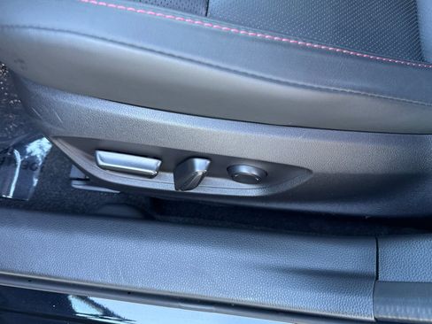 Used 2025 Toyota Prius XSE image 14