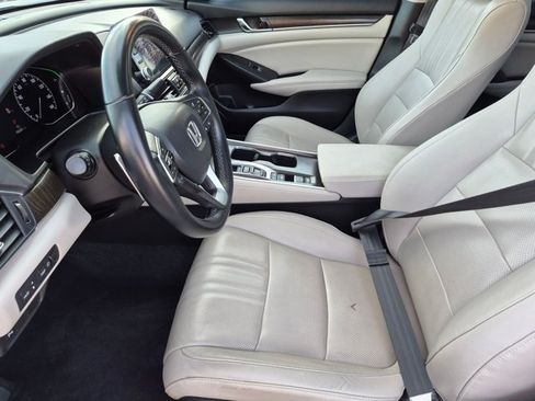Used 2022 Honda Accord Touring image 16