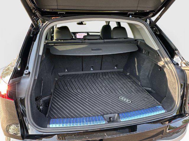 Certified 2025 Audi Q5 Premium AWD/4WD image 13