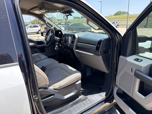 Used 2022 Ford F250 XLT AWD/4WD image 14