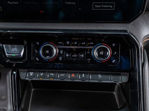 Used 2024 GMC Sierra 2500 AT4 w/ AT4 Premium Plus Package image 23