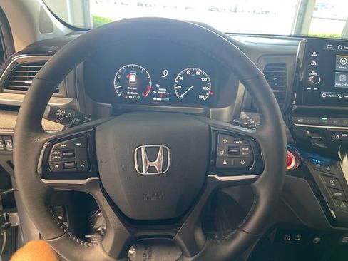 Certified 2026 Honda Odyssey Elite image 8