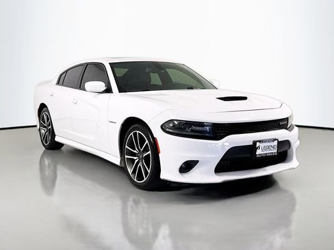 Used 2020 Dodge Charger R/T w/ Plus Group RWD image 3