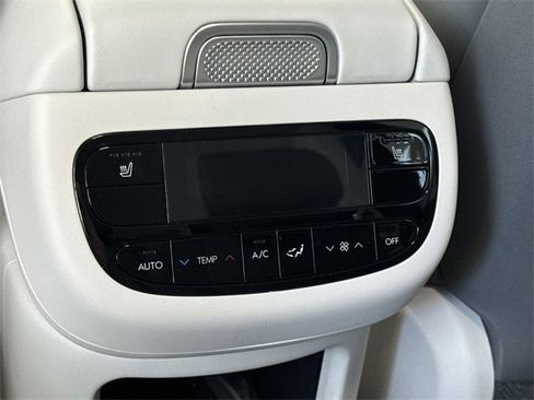 New 2026 Hyundai Ioniq 9 SEL image 14