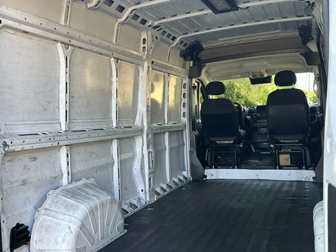 Used 2023 RAM ProMaster 2500 FWD image 21