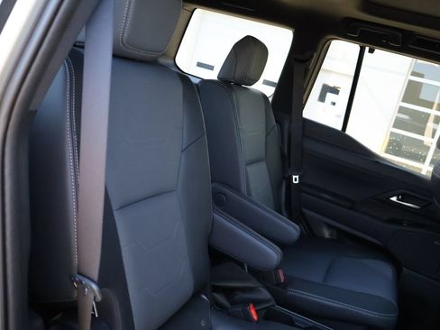 Used 2026 Lexus GX 550 w/ Accessory Package (2T) AWD/4WD image 13