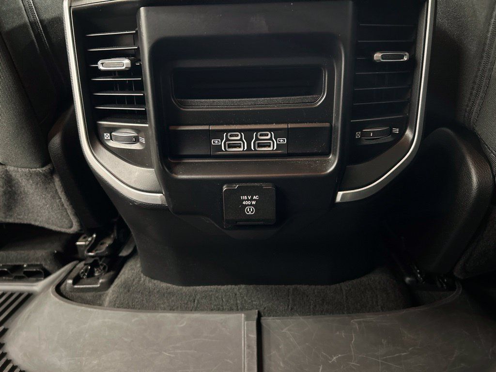 Used 2022 RAM 1500 Big Horn AWD/4WD image 27