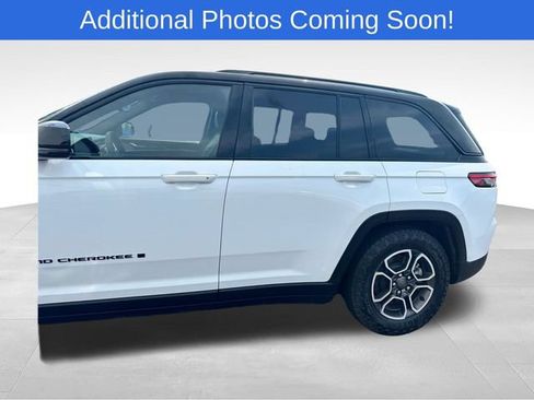 Used 2024 Jeep Grand Cherokee Trailhawk AWD/4WD image 5