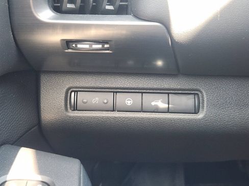 Used 2025 Nissan Pathfinder Rock Creek AWD/4WD image 22