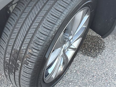 Used 2023 Buick Encore GX Essence w/ Experience Buick Package image 29