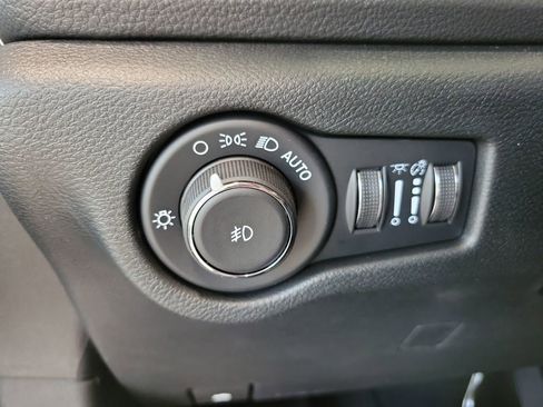 New 2026 Chrysler Pacifica Limited w/ S Appearance Package image 21