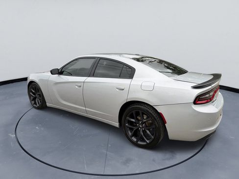 Used 2020 Dodge Charger SXT w/ Blacktop Package image 7