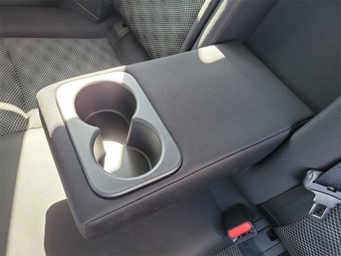 Used 2022 Nissan Rogue Sport SV image 22