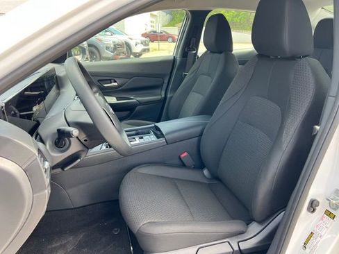 New 2026 Nissan Sentra SV FWD image 3
