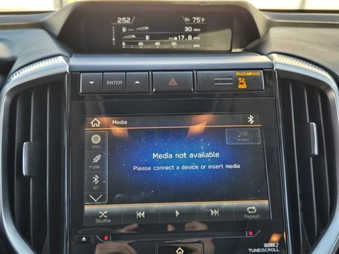 Used 2022 Subaru Ascent Limited w/ Technology Package image 15