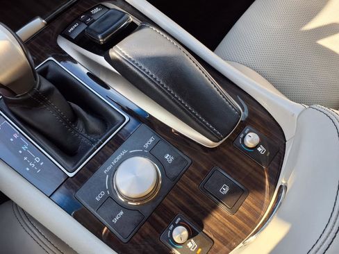 Used 2015 Lexus LS 460 Base w/ Comfort Package image 9