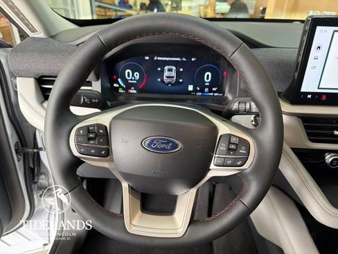 New 2026 Ford Explorer Active w/ Active Comfort Package image 17