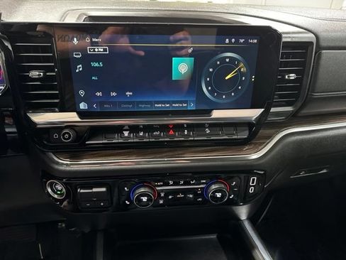 Used 2024 Chevrolet Silverado 2500 LT w/ Convenience Package AWD/4WD image 17