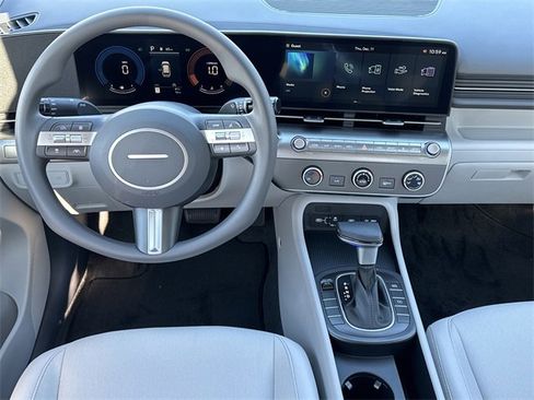 New 2026 Hyundai Kona SE image 22