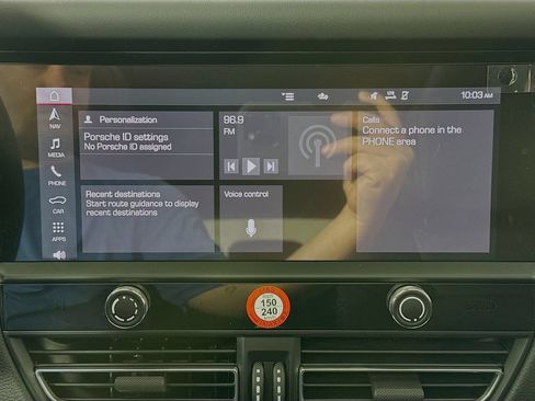 Certified 2026 Porsche Macan AWD/4WD image 15