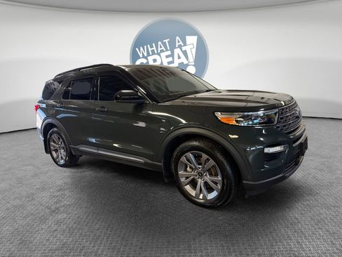 Used 2022 Ford Explorer XLT w/ Equipment Group 202A AWD/4WD image 1