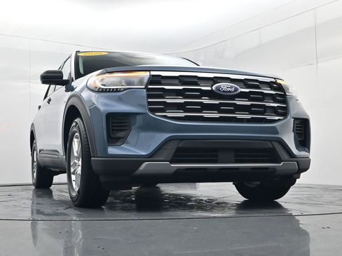 Used 2026 Ford Explorer Active image 46