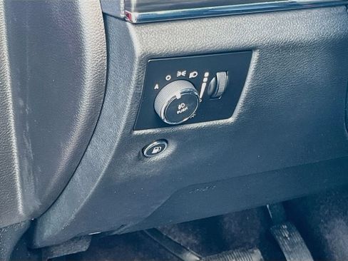 Used 2019 Jeep Grand Cherokee Limited w/ Trailer Tow Group IV AWD/4WD image 10