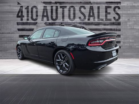 Used 2021 Dodge Charger SXT w/ Blacktop Package RWD image 8