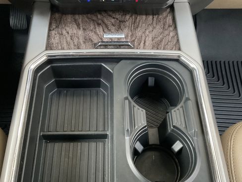 Used 2017 Ford F250 Lariat w/ Lariat Ultimate Package image 19