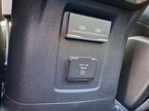 Certified 2025 Jeep Wrangler Unlimited Rubicon image 28