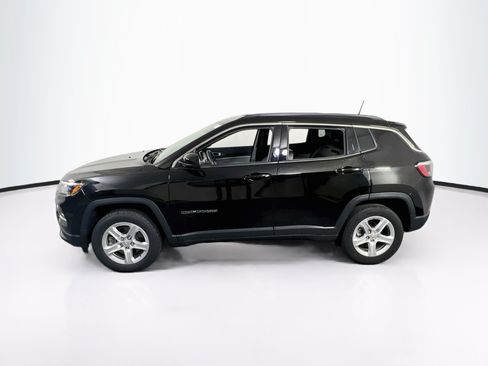 Used 2023 Jeep Compass Latitude AWD/4WD image 8