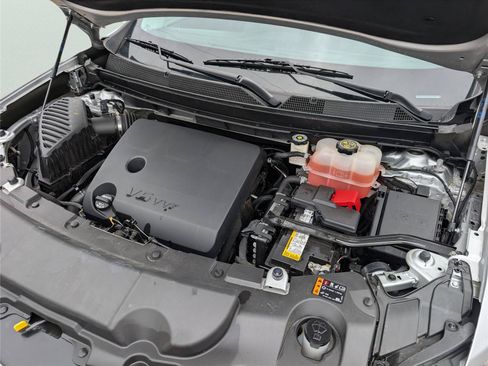 Used 2021 Chevrolet Traverse RS FWD image 39