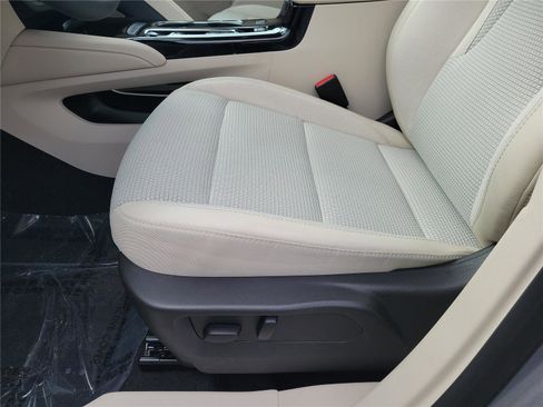 Used 2023 Buick Envision Preferred image 17