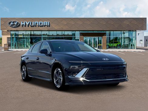 New 2026 Hyundai Sonata SEL AWD/4WD image 11