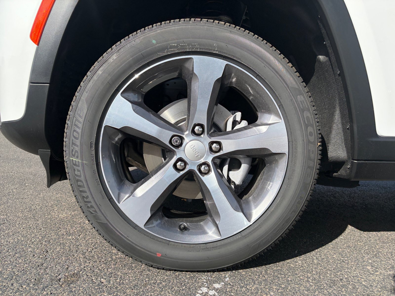 New 2026 Jeep Grand Cherokee Limited AWD/4WD image 11