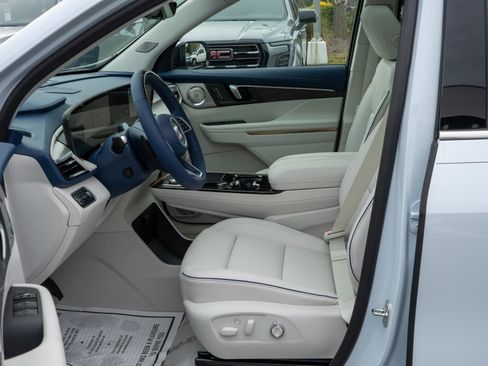 New 2026 Buick Enclave Avenir w/ Super Cruise Package image 19