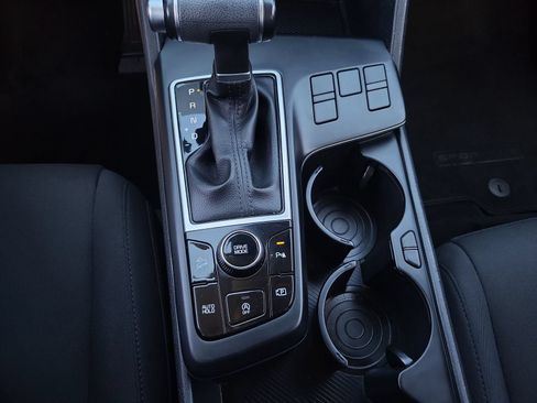 Used 2023 Kia Sportage LX FWD image 15