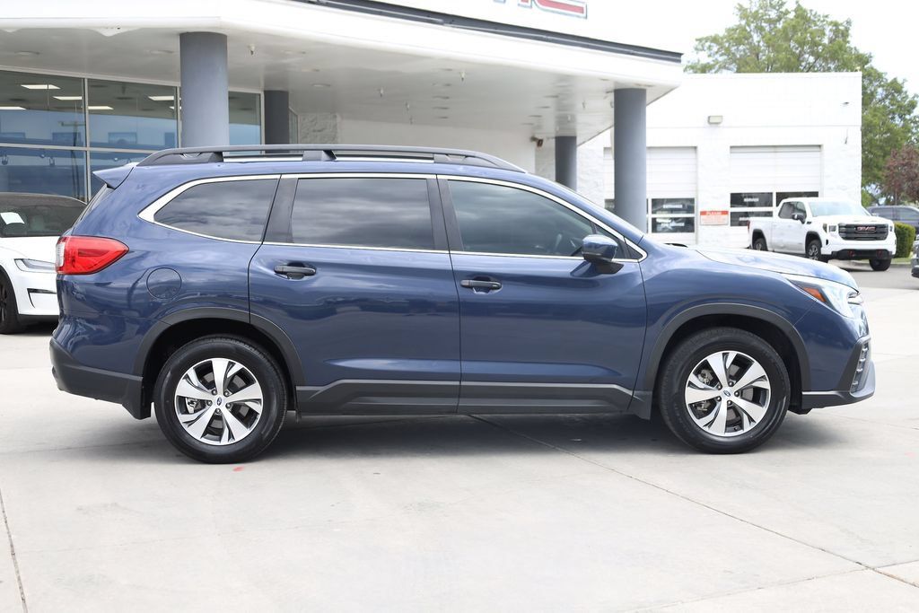 Used 2024 Subaru Ascent Premium w/ Convenience Package AWD/4WD image 7