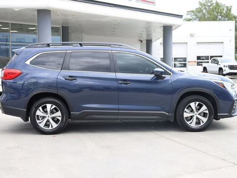 Used 2024 Subaru Ascent Premium w/ Convenience Package AWD/4WD image 7