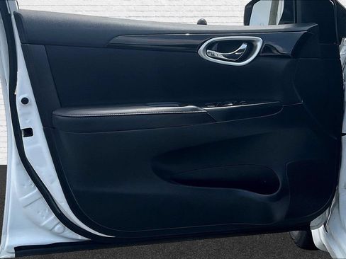 Used 2019 Nissan Sentra SV FWD image 19
