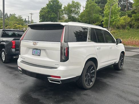 Used 2021 Cadillac Escalade Premium Luxury Platinum AWD/4WD image 5