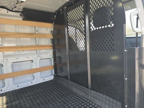 Used 2024 Ford Transit 250 T-250 130 Low Rf 9070 GVWR RWD w/ Exterior Upgrade Package image 10