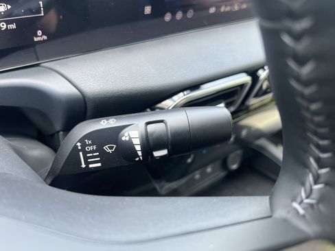 New 2026 Nissan Sentra SV w/ SV Convenience Package FWD image 11