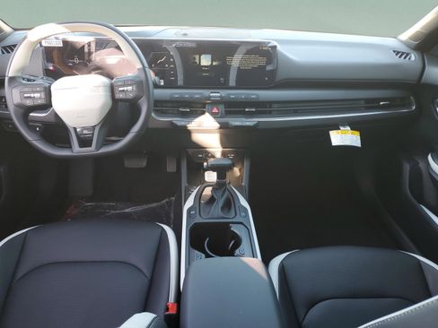 New 2026 Kia K4 GT-Line image 8