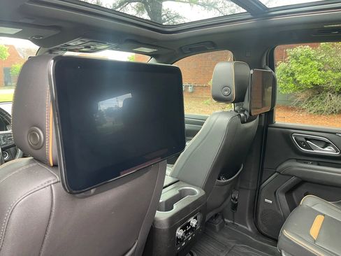 Used 2021 GMC Yukon AT4 w/ Rear Media and Nav Package AWD/4WD image 16