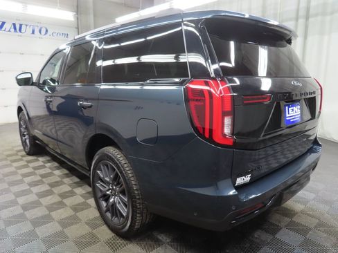 Used 2025 Ford Expedition Platinum w/ Stealth Performance Package AWD/4WD image 6