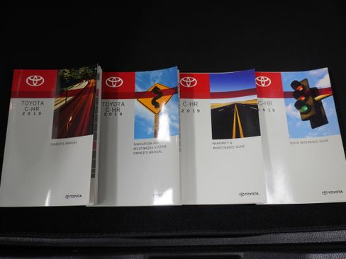 Used 2019 Toyota C-HR image 20